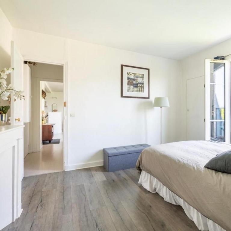 In front of Sacré Cœur - 2 Bedrooms in last floor - Appartement 2 Chambres de Luxe avec Vue sur le Jardin - 15