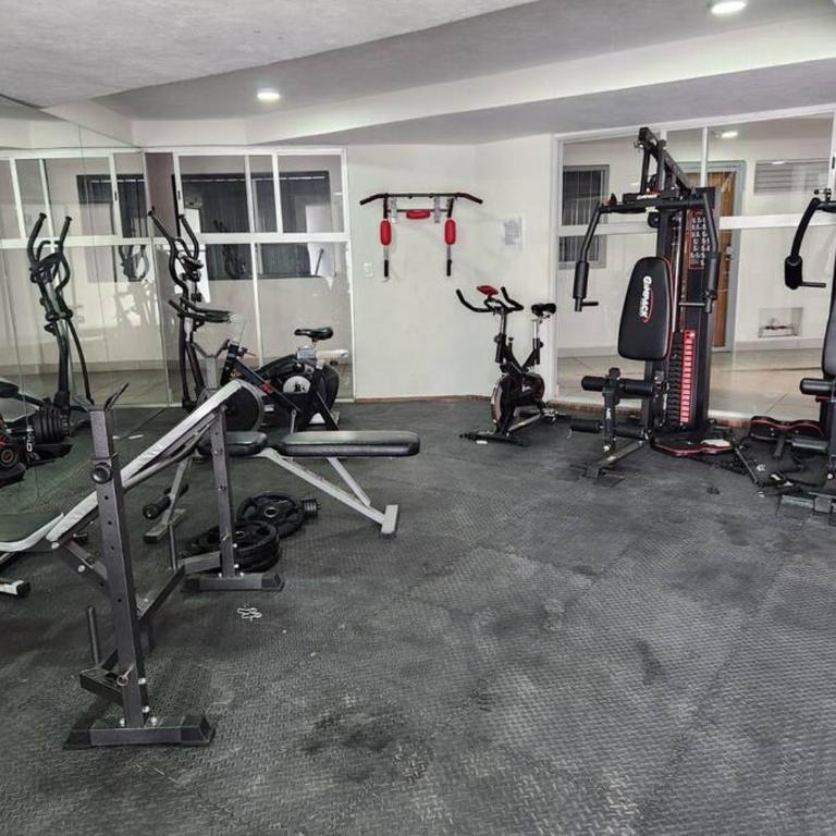 Nuevo depa con alberca y gym - Three-Bedroom Apartment - 20