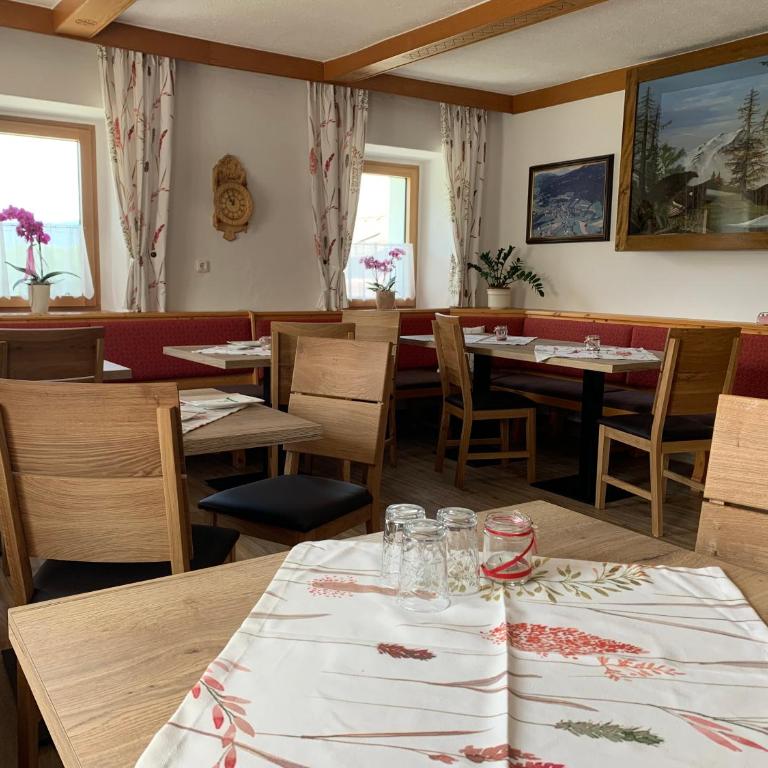 Landhaus Ebner - Doppelzimmer mit Balkon - 16