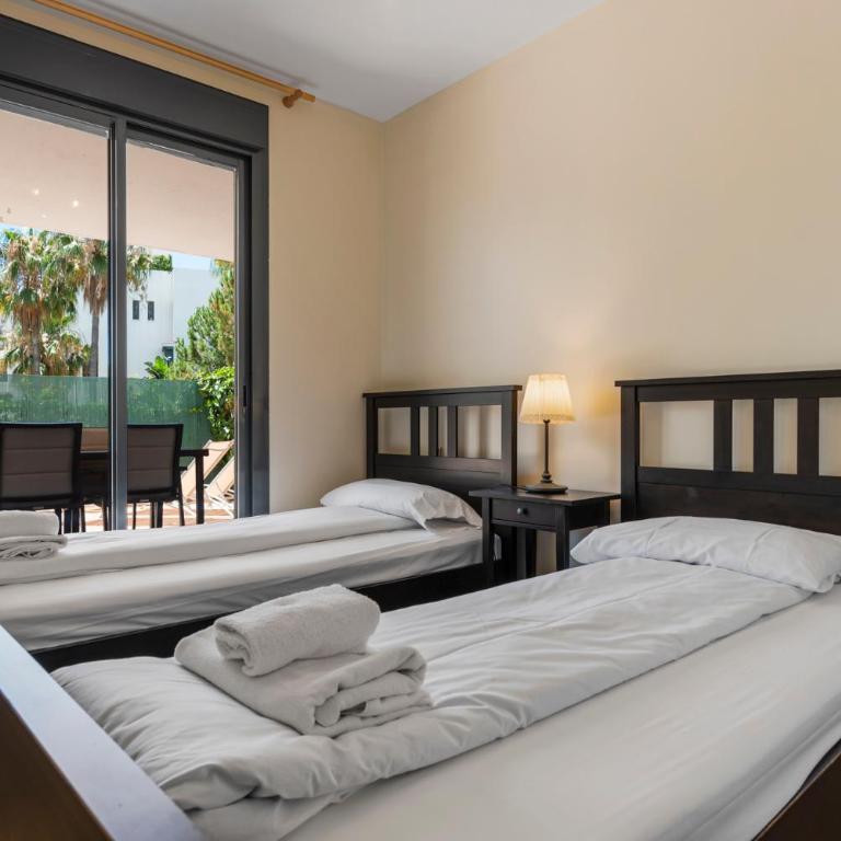 Poolfront garden apt by Costarentals - Ref 46 - Apartamento de 2 dormitorios - 13