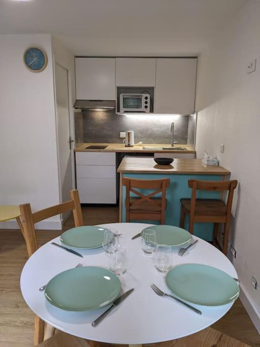 Agréable studio dans résidence calme sous les pins - Appartement 1 Chambre - 14