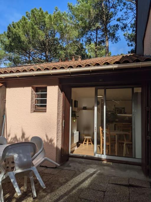 Agréable studio dans résidence calme sous les pins - Appartement 1 Chambre - 23