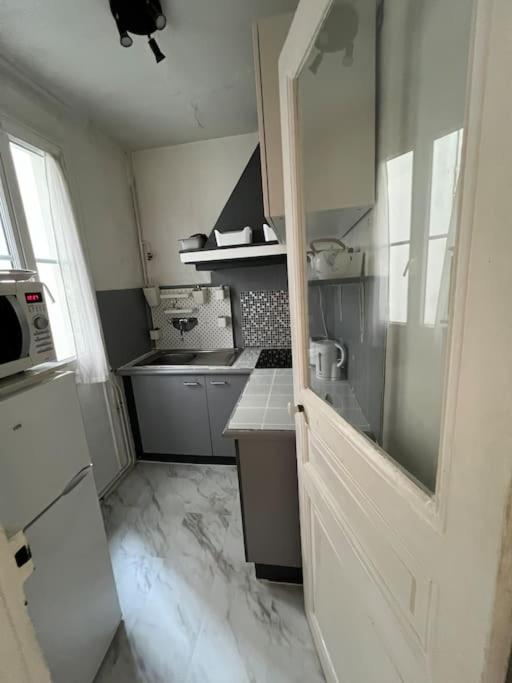 Montmartre joli 2 pièces au pied du Sacré Coeur - Appartement 1 Chambre - 13