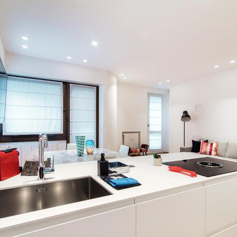 Luxury Lungo Lario by Quokka 360 - Lakeside Apartment in Como - Appartamento con 1 Camera da Letto - 2