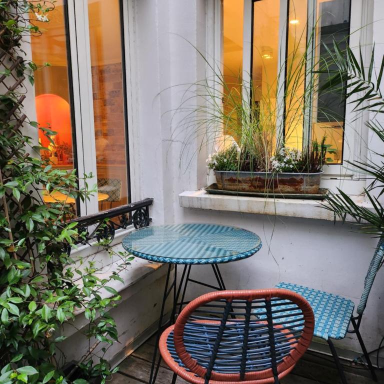 Pic de Nôtre Dame, Charming Suites Paris - Chambre Double Deluxe avec Balcon - 12