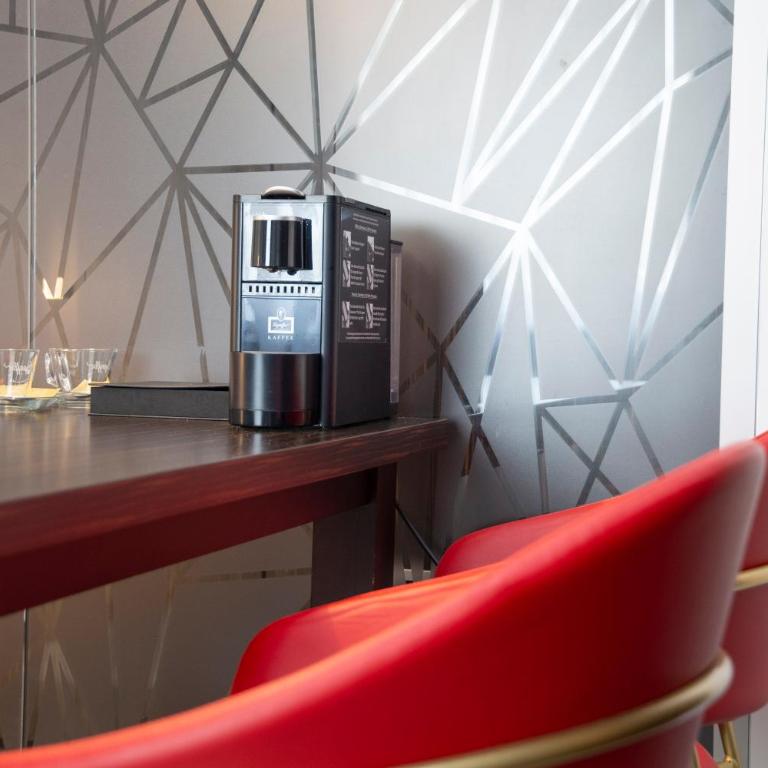 Trans World Hotel Donauwelle - Suite - 3