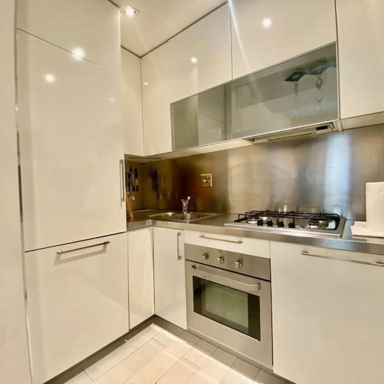 Appartamento Centro Città - Two-Bedroom Apartment - 8