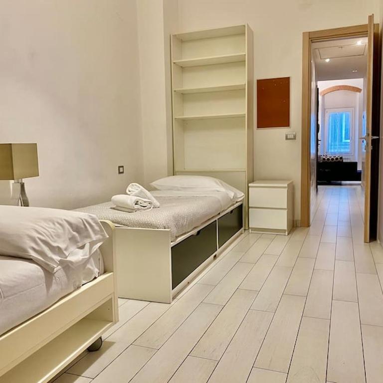 Appartamento Centro Città - Two-Bedroom Apartment - 12