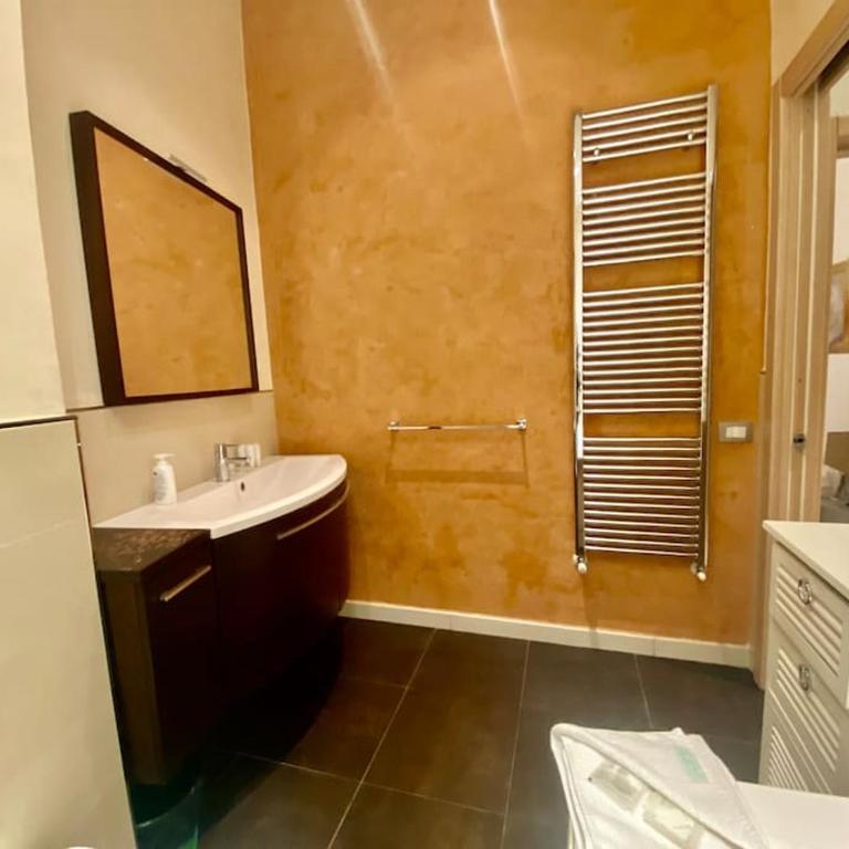 Appartamento Centro Città - Two-Bedroom Apartment - 14