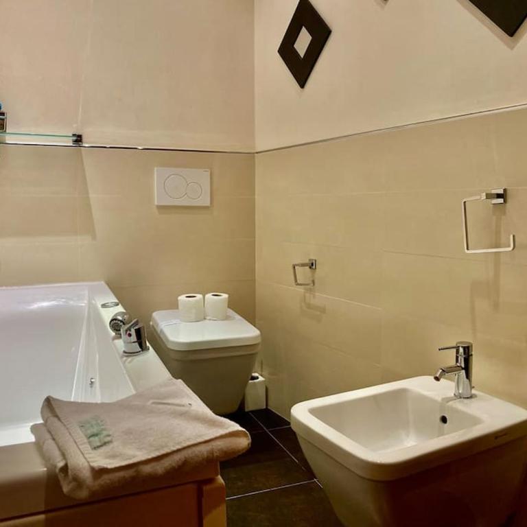 Appartamento Centro Città - Two-Bedroom Apartment - 46