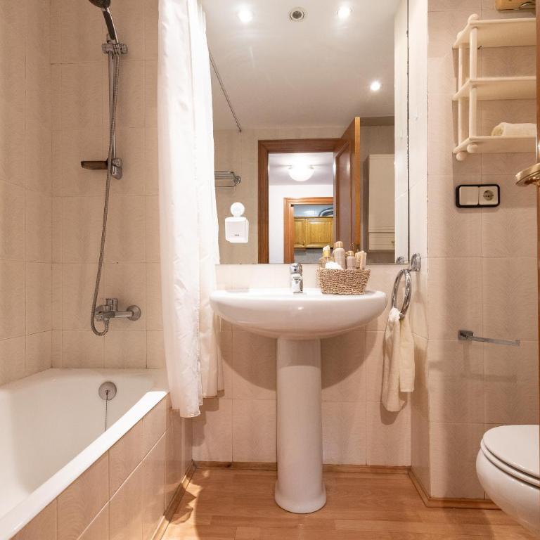 UHC SANTILLANA FAMILY COMPLEX - Apartamento de 2 dormitorios con terraza y vistas al mar - 15