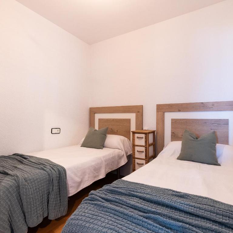 UHC SANTILLANA FAMILY COMPLEX - Apartamento de 2 dormitorios con terraza y vistas al mar - 16