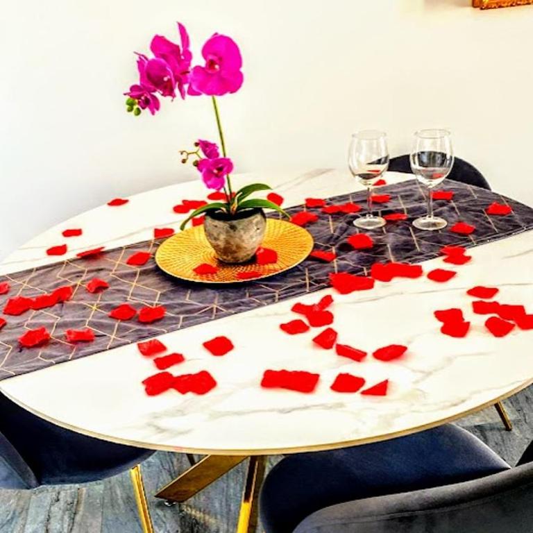 Chic - Appartamento con 2 Camere da Letto - 4