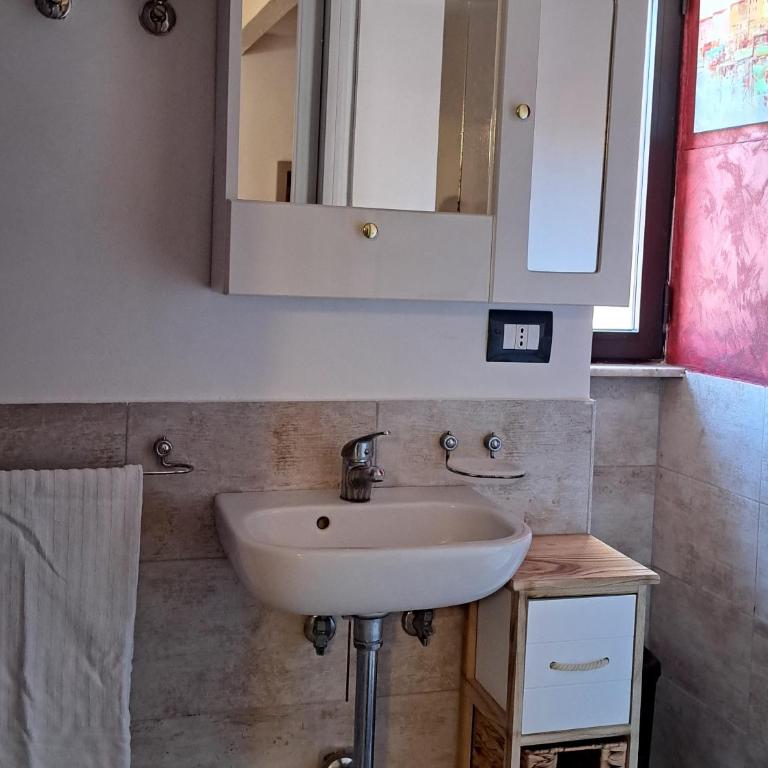 b&b da zia maria - Chambre Double ou Lits Jumeaux Économique - 4