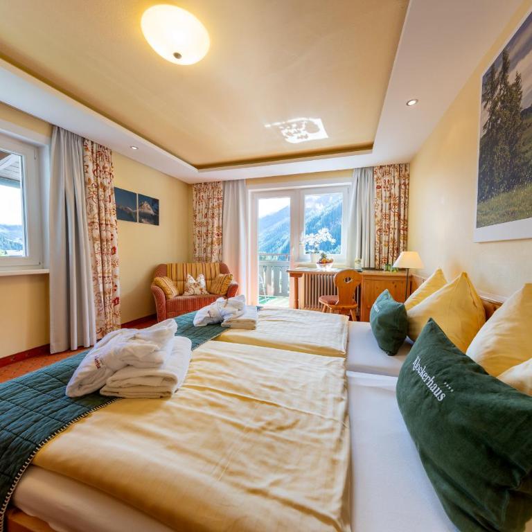 Nationalparkhotel Klockerhaus - Dreibettzimmer mit Balkon - 3