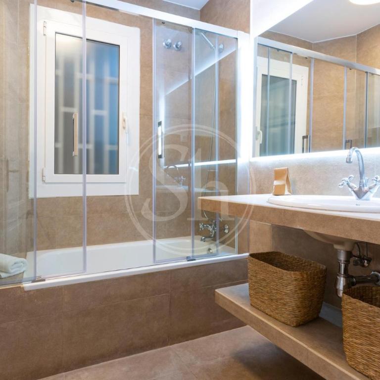 Apartamento cerca de Sagrada Familia - Three-Bedroom Apartment - 19