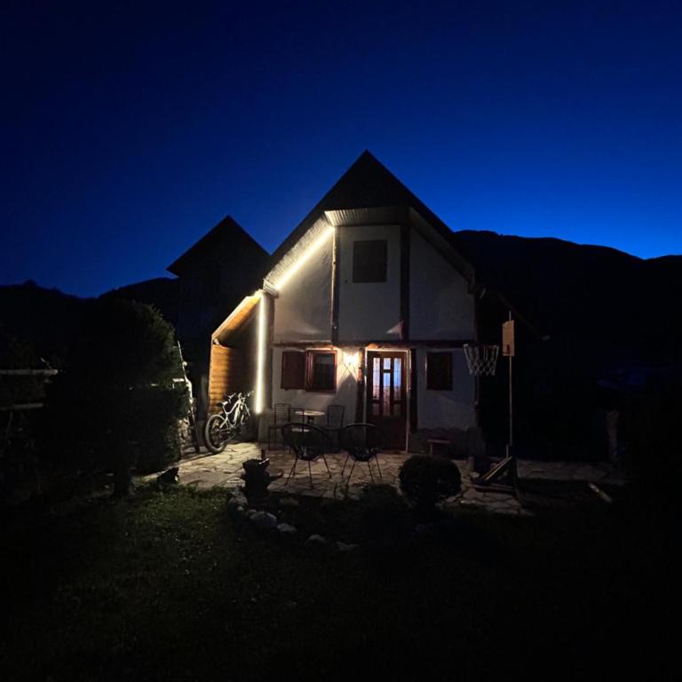 NV Mountain House - Two-Bedroom House - 51