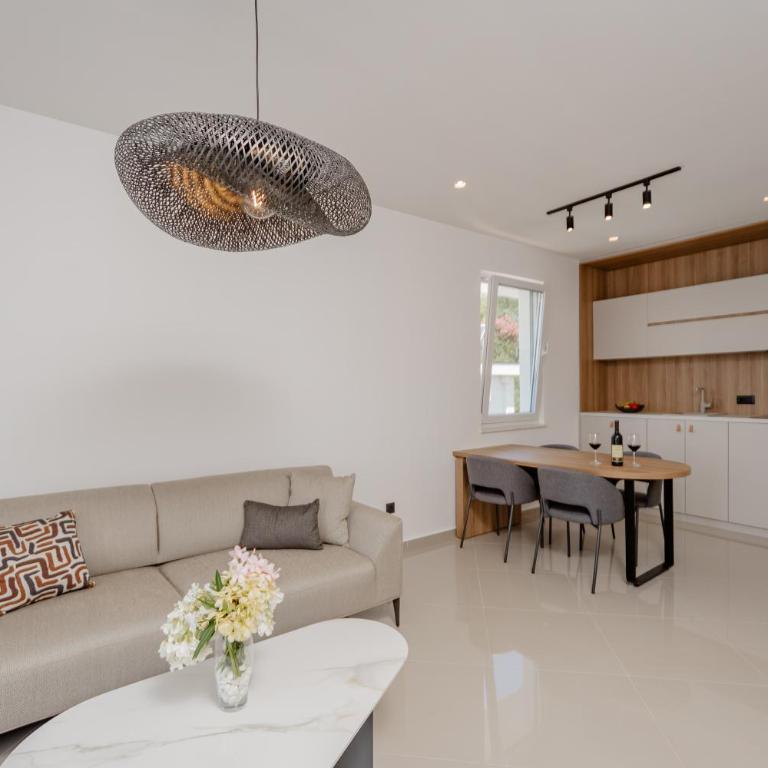 Bliss Apartments - Apartman sa 2 Spavaće Sobe, Terasom i Pogledom na More - 16