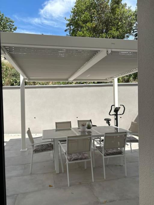 Villa luxueuse et Moderne avec piscine ! - Villa - 41