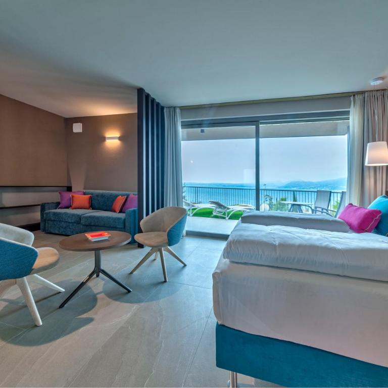 Sky View Garda Lake by Hotel Galvani - Junior Suite con Terrazza e Vista Lago - 3