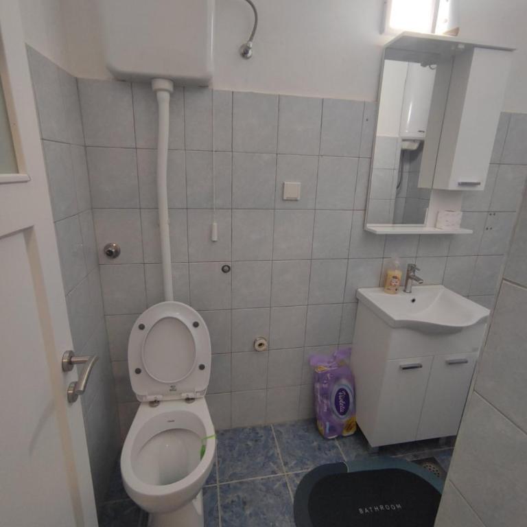 MLUX - One-Bedroom Apartment - 7