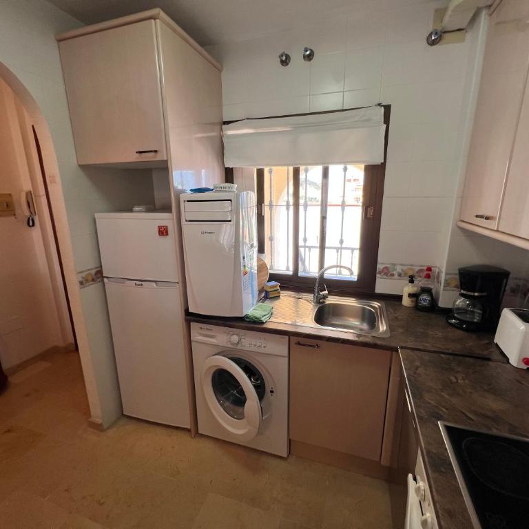Beautiful 2 beds-near coast with pool & balcony - Apartamento de 2 dormitorios - 17