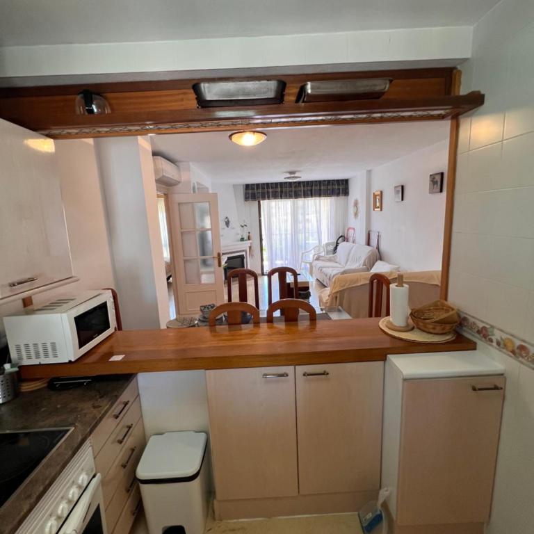 Beautiful 2 beds-near coast with pool & balcony - Apartamento de 2 dormitorios - 38