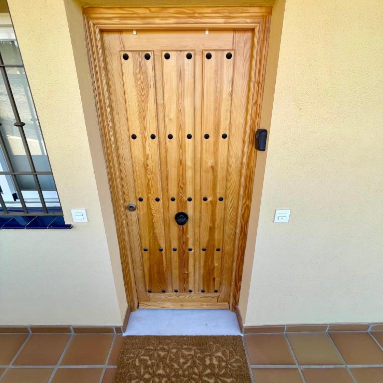 4New, 2 bed 2 bath Apartment Built 2024 with Community Pool and local beach - Apartamento de 2 dormitorios con vistas a la piscina - 7