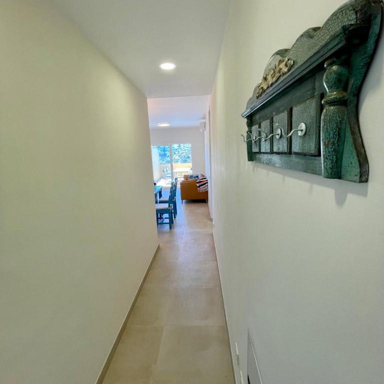 4New, 2 bed 2 bath Apartment Built 2024 with Community Pool and local beach - Apartamento de 2 dormitorios con vistas a la piscina - 16