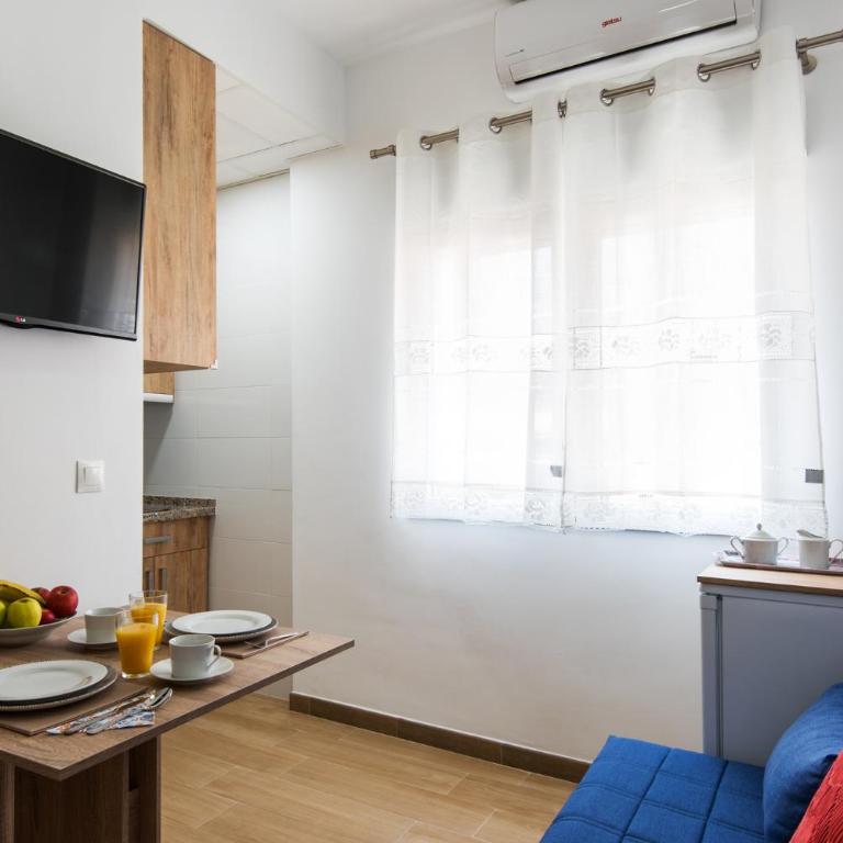 Boliches Apartment on the Beach, ideal parejas - One-Bedroom Apartment - 17