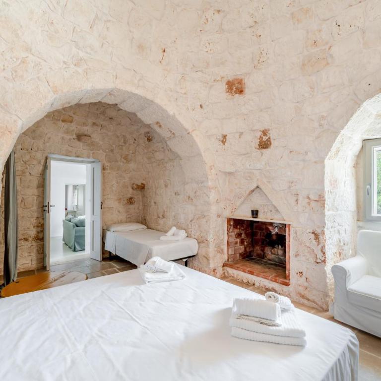 White Conus by Rentbeat - Three-Bedroom Villa - 14
