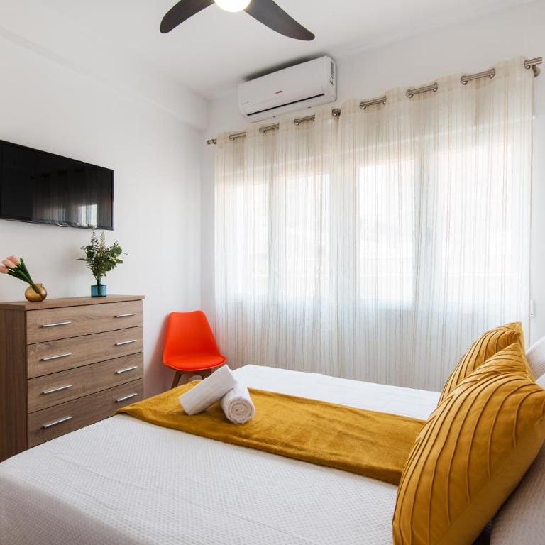 Boliches Apartment on the Beach, ideal parejas - One-Bedroom Apartment - 2