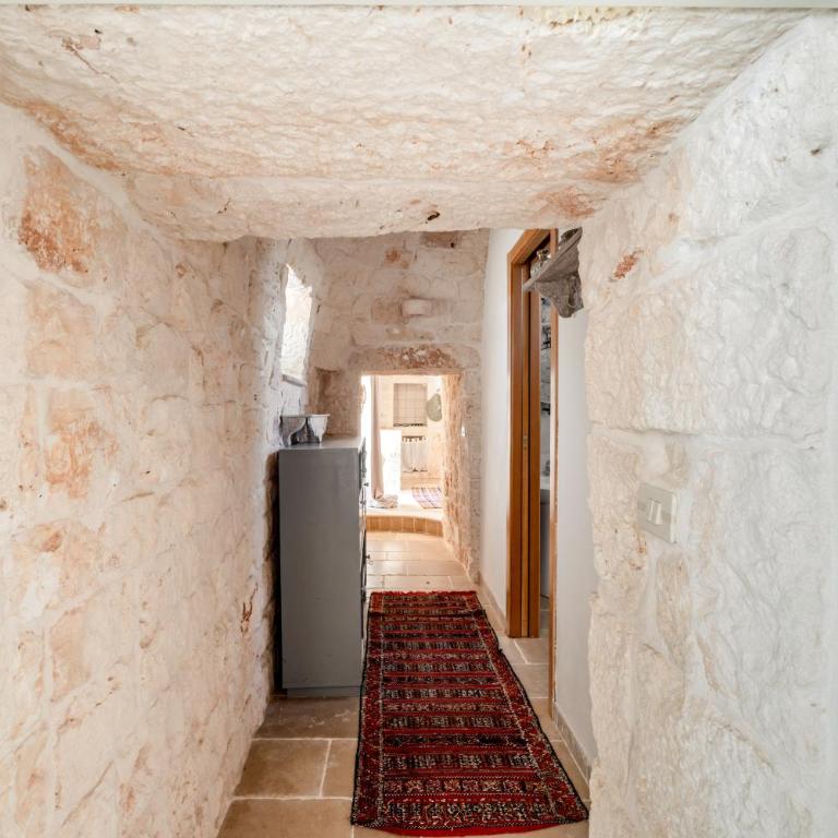 White Conus by Rentbeat - Three-Bedroom Villa - 11