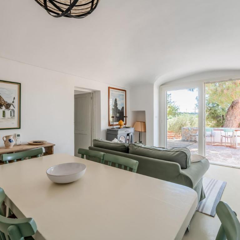 White Conus by Rentbeat - Three-Bedroom Villa - 38