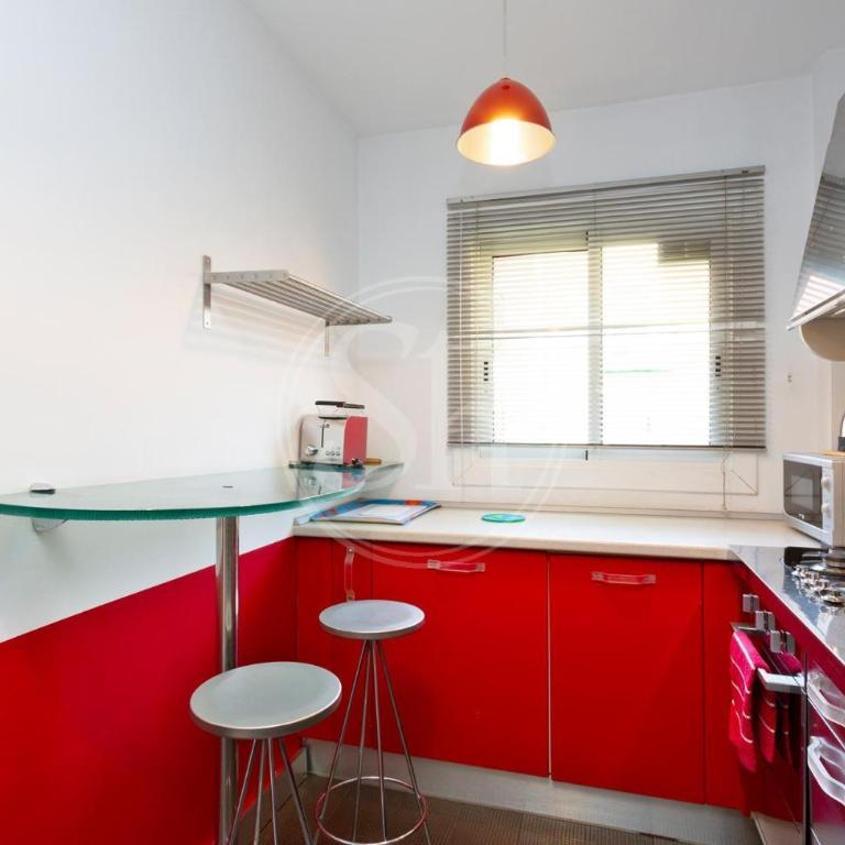 Beautiful apartment in Montjuic - Two-Bedroom Apartment - 12