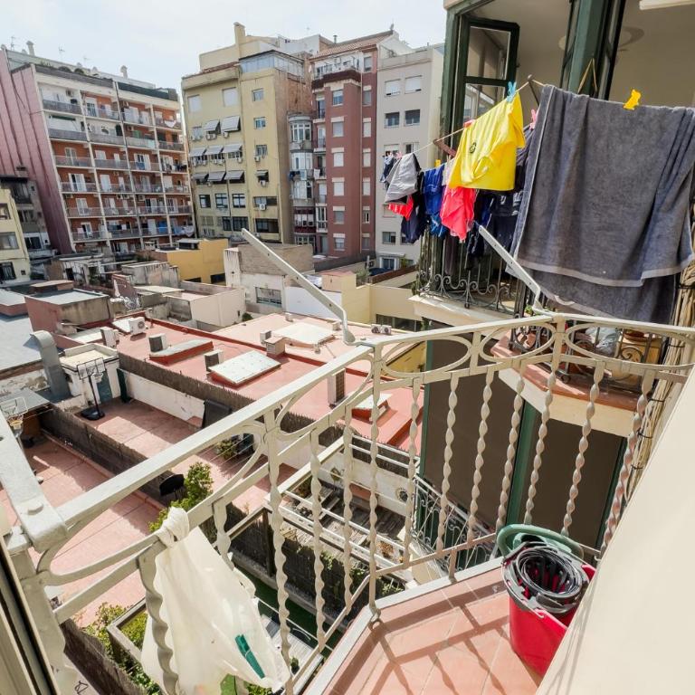 ENRIQUE GRANADOS - Two-Bedroom Deluxe Apartment - 6
