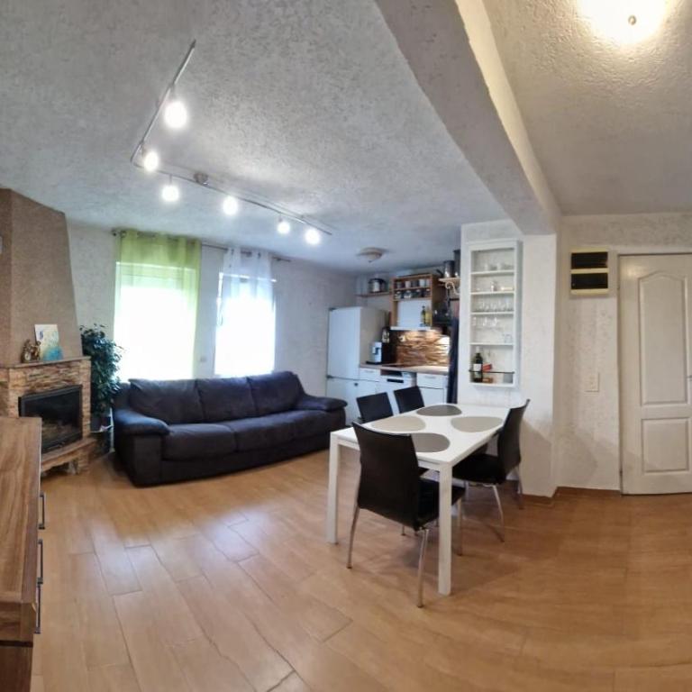 Montebar1 - One-Bedroom House - 10