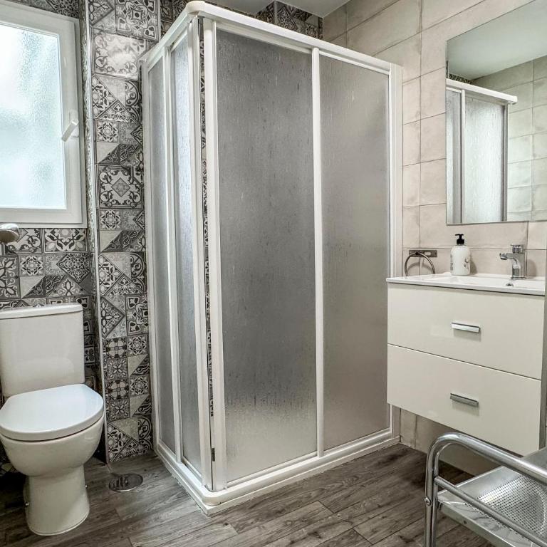 Cedran Granada Apartamento - Three-Bedroom Apartment - 21