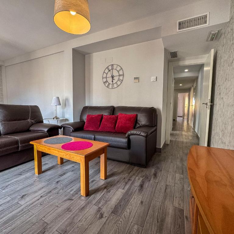Cedran Granada Apartamento - Three-Bedroom Apartment - 10