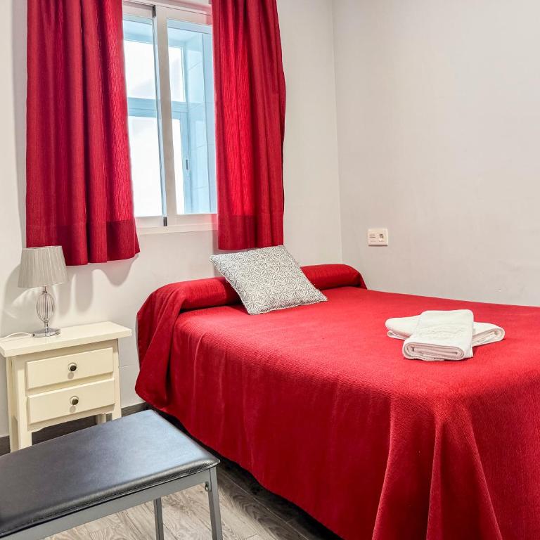 Cedran Granada Apartamento - Three-Bedroom Apartment - 32