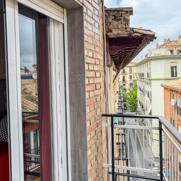 Cedran Granada Apartamento - Three-Bedroom Apartment - 49