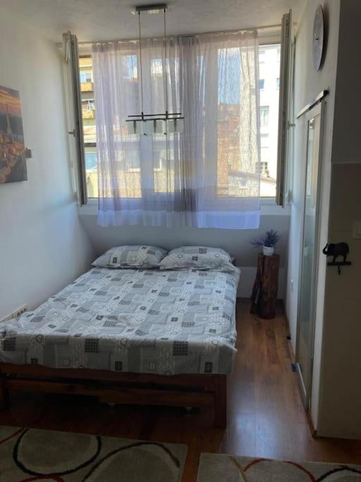 City Vibe Apartment - Apartman sa 2 Spavaće Sobe - 14