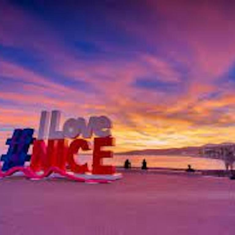 I love Nice - FACE MER, DESIGN, TERRASSE, ASC, WIFI, CLIM - Appartement - Vue sur Mer - 65