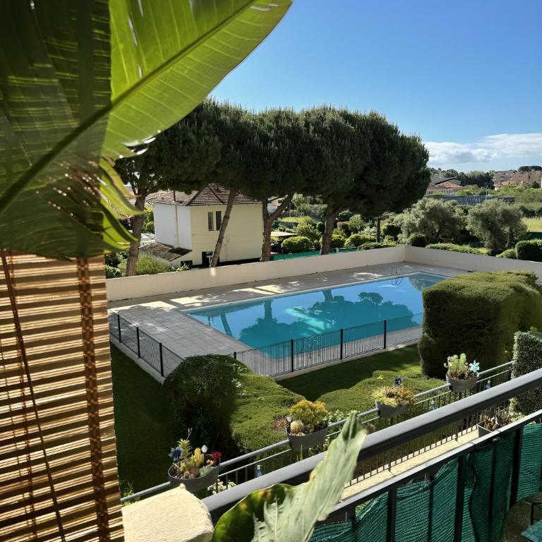 Superb apartment in provenzal residence with pool - Apartment mit 1 Schlafzimmer - 10