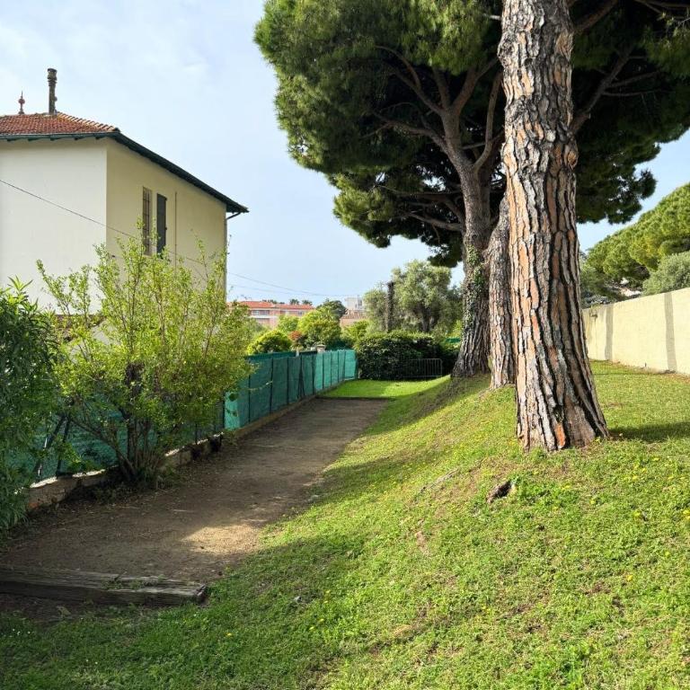 Superb apartment in provenzal residence with pool - Apartment mit 1 Schlafzimmer - 14