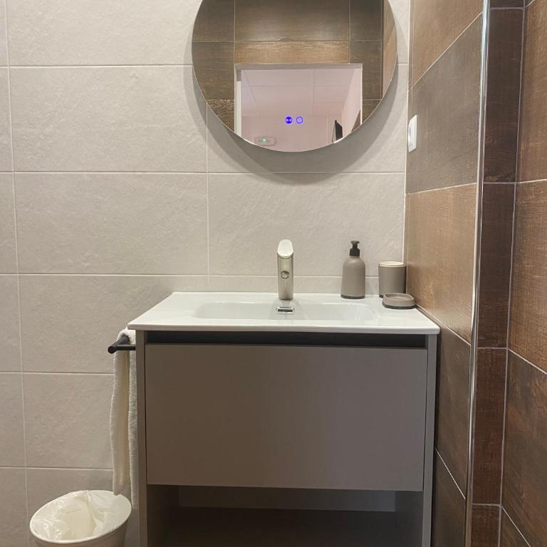 ROVIOR Rooms & Café - Habitación Doble Confort - 14