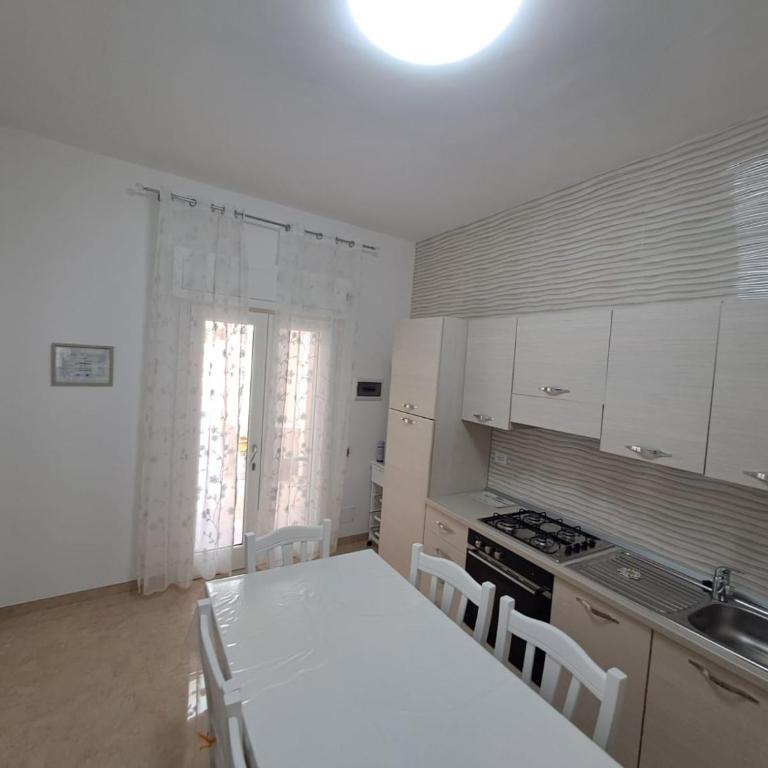 Villa Lory - Torre Lapillo - 300 mt dalla spiaggia - Casa con 1 Camera da Letto - 54