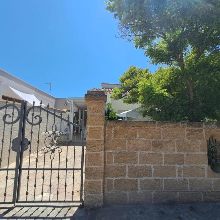 Villa Lory - Torre Lapillo - 300 mt dalla spiaggia - Casa con 1 Camera da Letto - 48