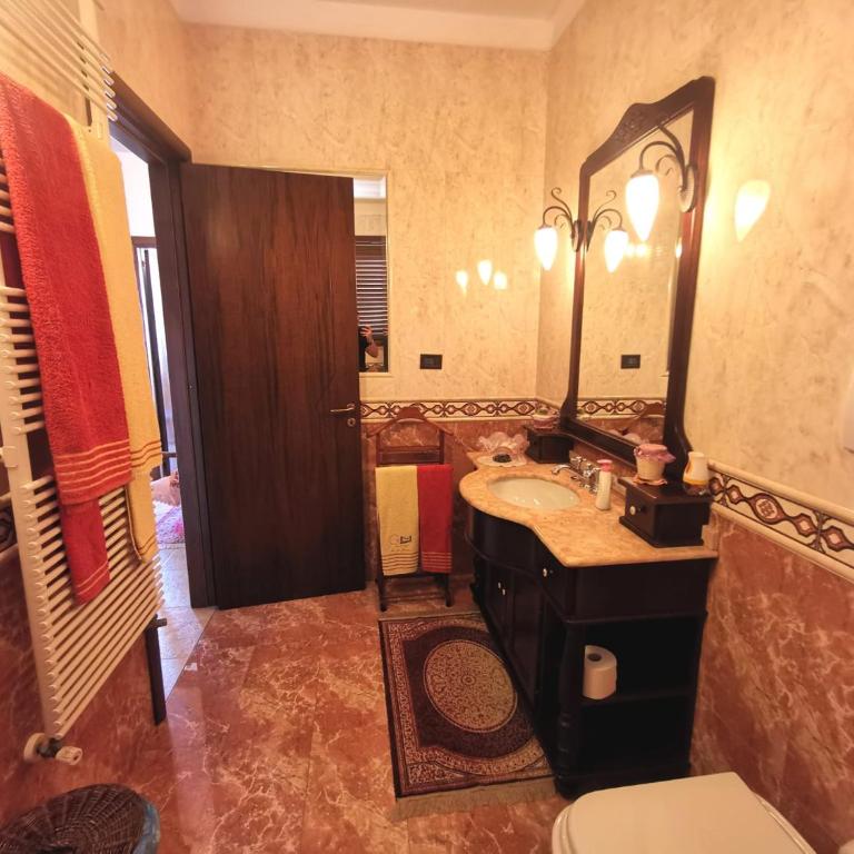 Grace's House Bed and Breakfast - Double Room with Private External Bathroom - 5