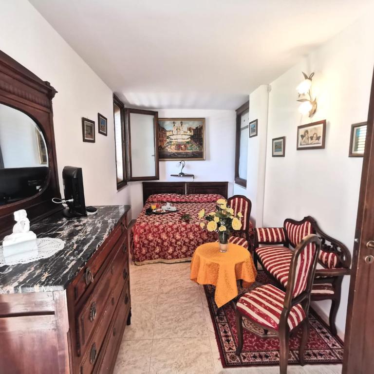 Grace's House Bed and Breakfast - Ampia Camera Matrimoniale - 1